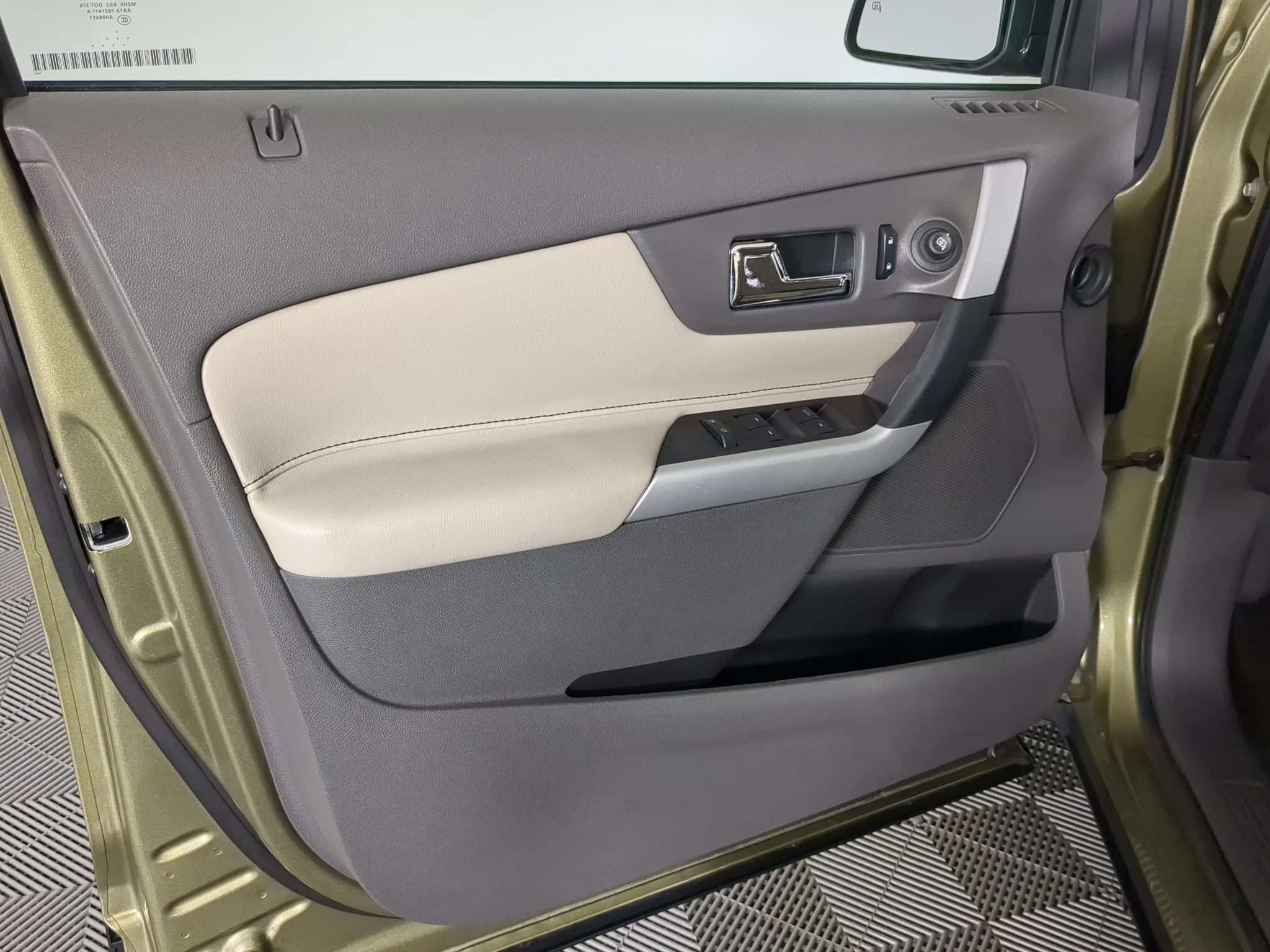 Used 2013 Green Ford SEL image 11