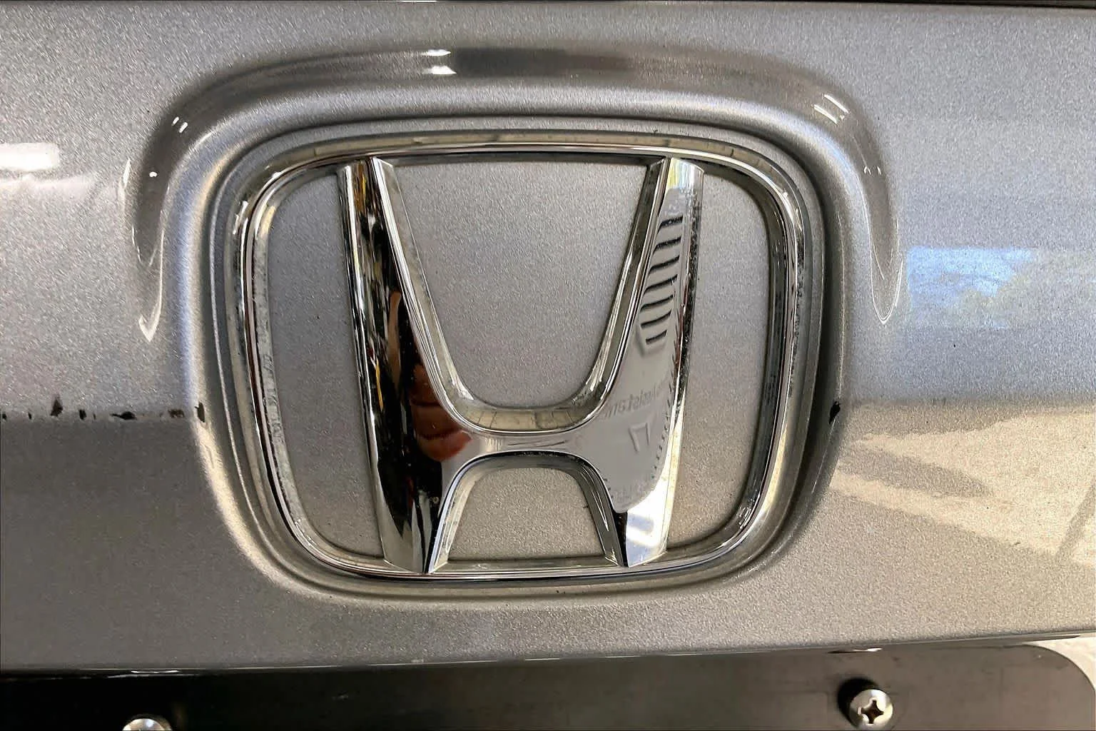 Used 2025 Solar Silver Metallic Honda EX-L image 10