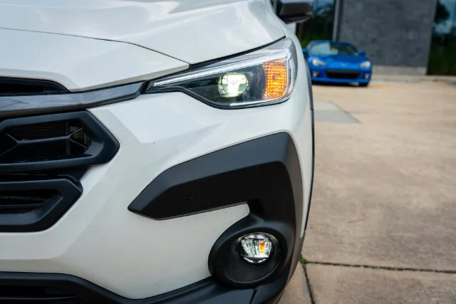 New 2026 Crystal White Pearl Subaru Premium image 3