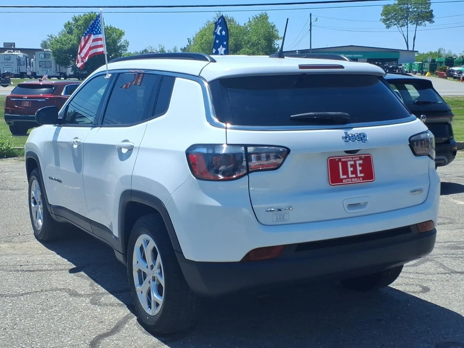 Used 2024 Bright White Clearcoat Jeep Latitude image 7