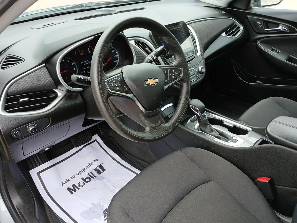Used 2024 Gray Chevrolet LT image 10