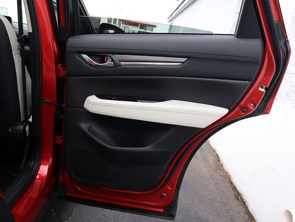 Used 2018 Soul Red Crystal Metallic Mazda Grand Touring image 27