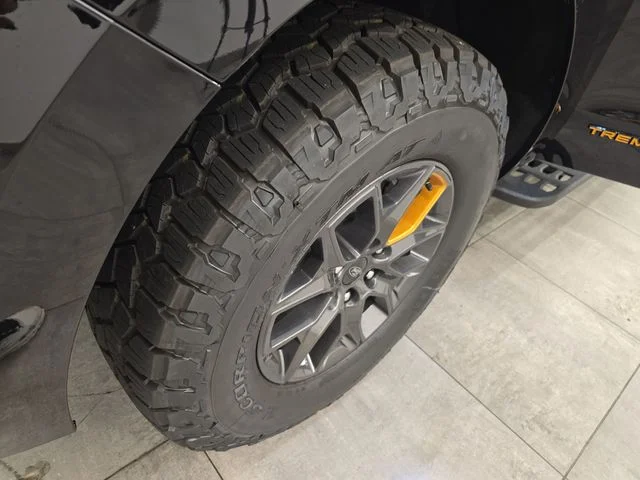 New 2027 Agate Black Metallic Ford Tremor® image 49
