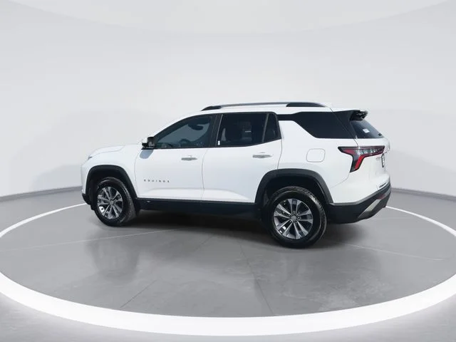 Used 2025 White Chevrolet LT image 6