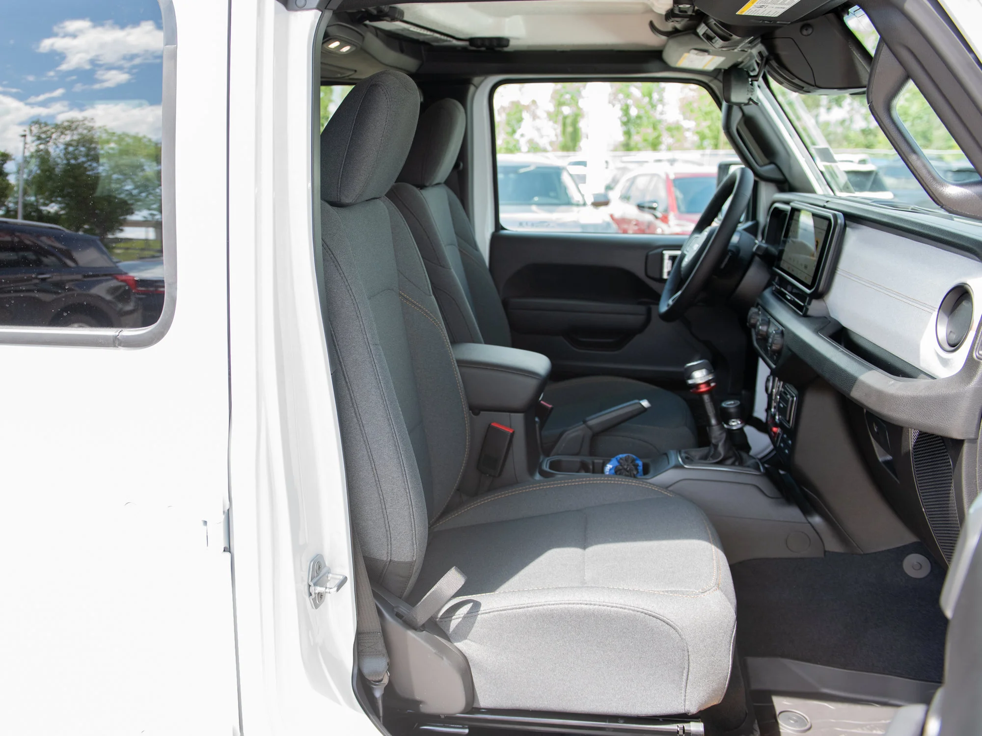 New 2026 White Jeep Willys* 4 Door 4x4, Rear Locker, Safety Group, Heated Seats/Wheel image 23