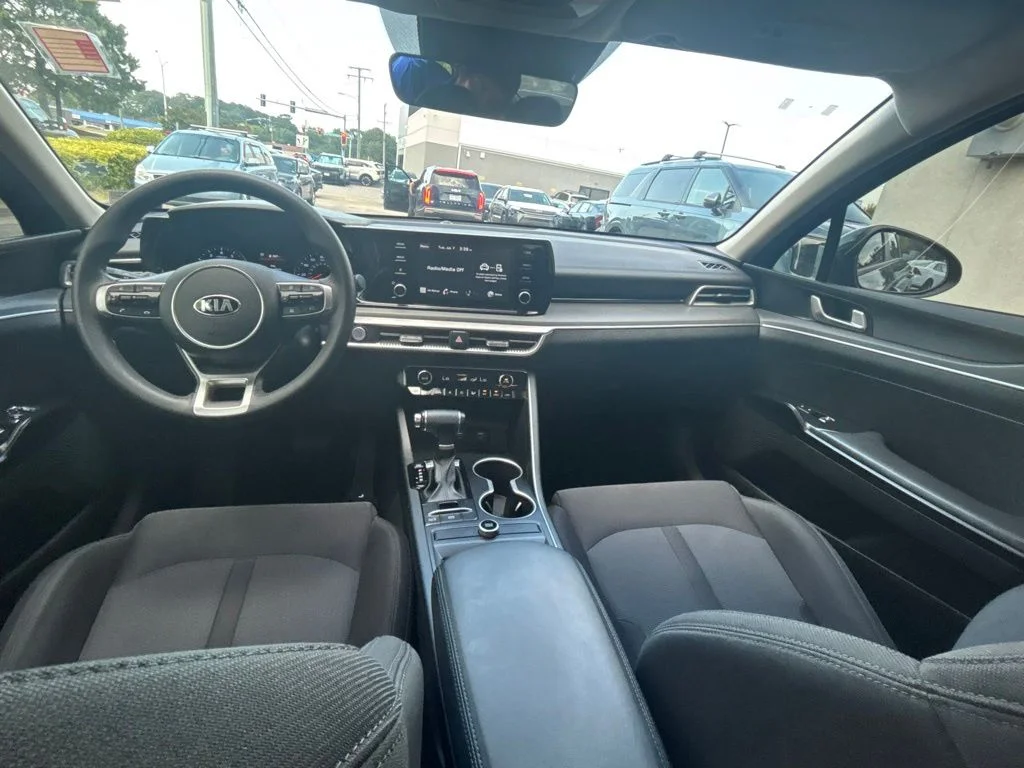 Used 2021 Gray Kia LXS image 21