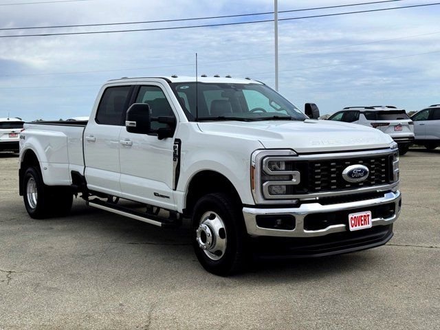Used 2026 White Ford Lariat image 5