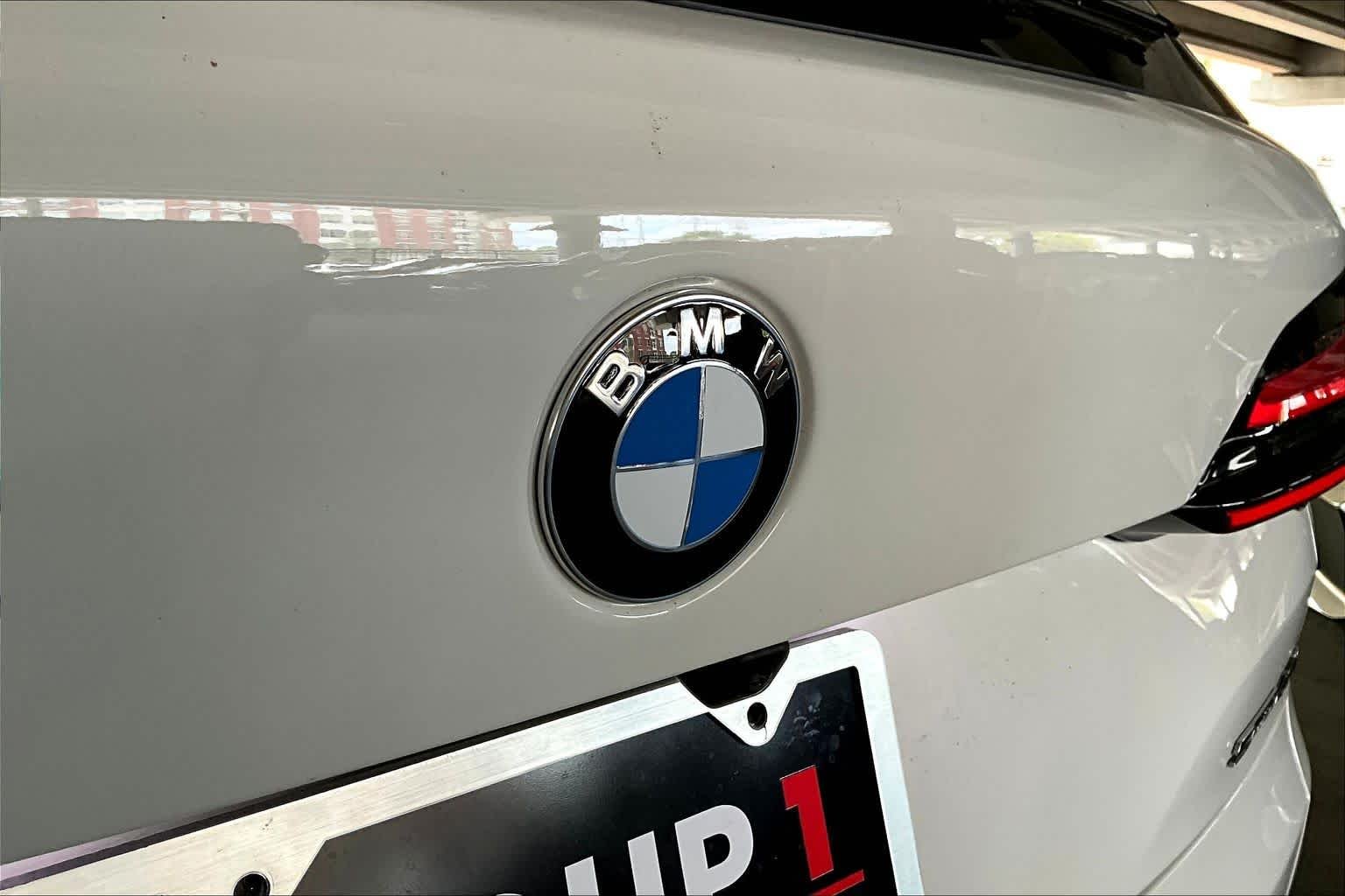 Used 2026 Alpine White BMW sDrive40i image 44