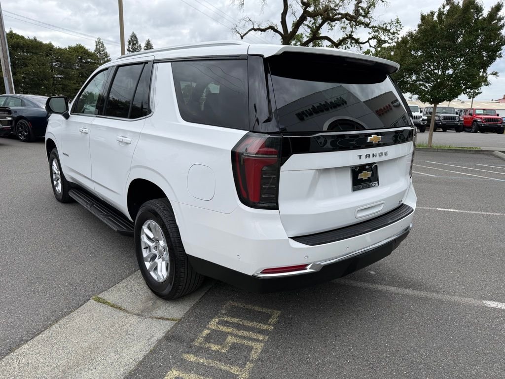 Used 2025 White Chevrolet LT image 3