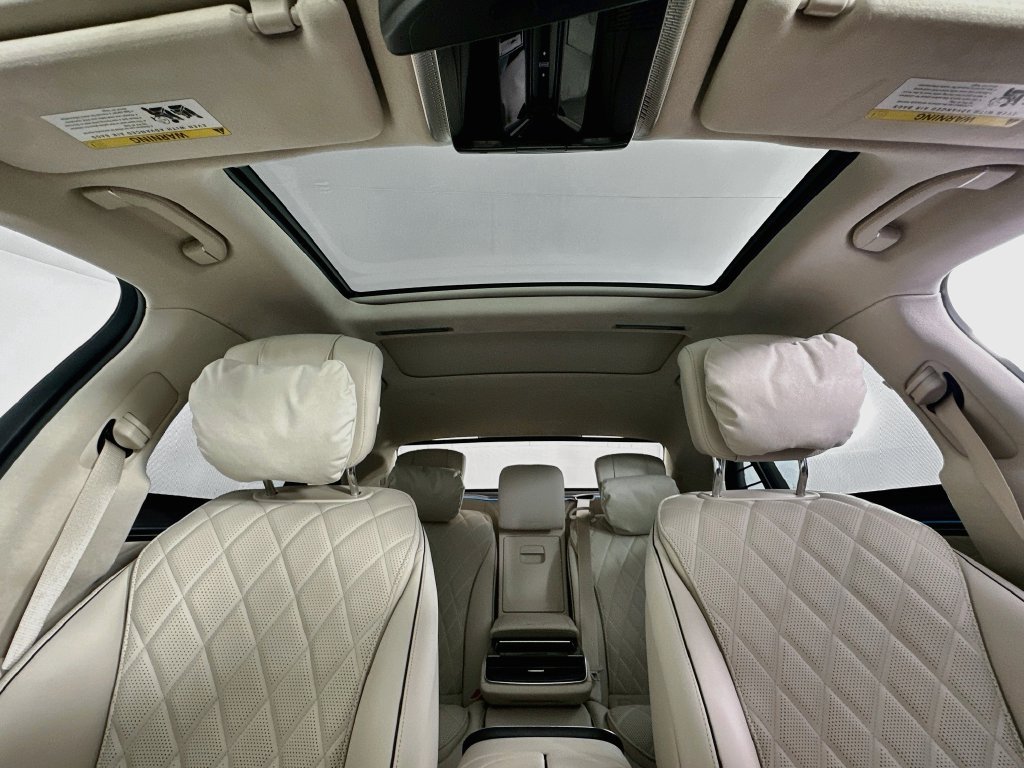 New 2027 MANUFAKTUR Moonlight White Metallic Mercedes-Benz S 580 image 22