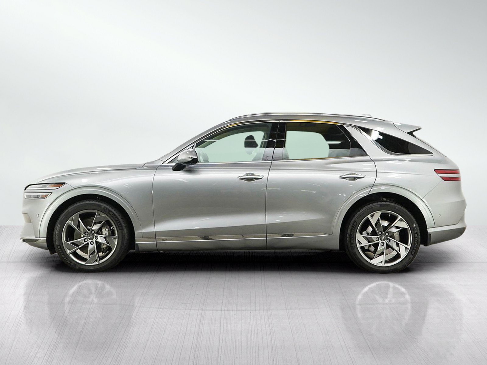 Used 2023 GENESIS GV70 Advanced with VIN 5NMMCET17PH000923 for sale in Minneapolis, MN