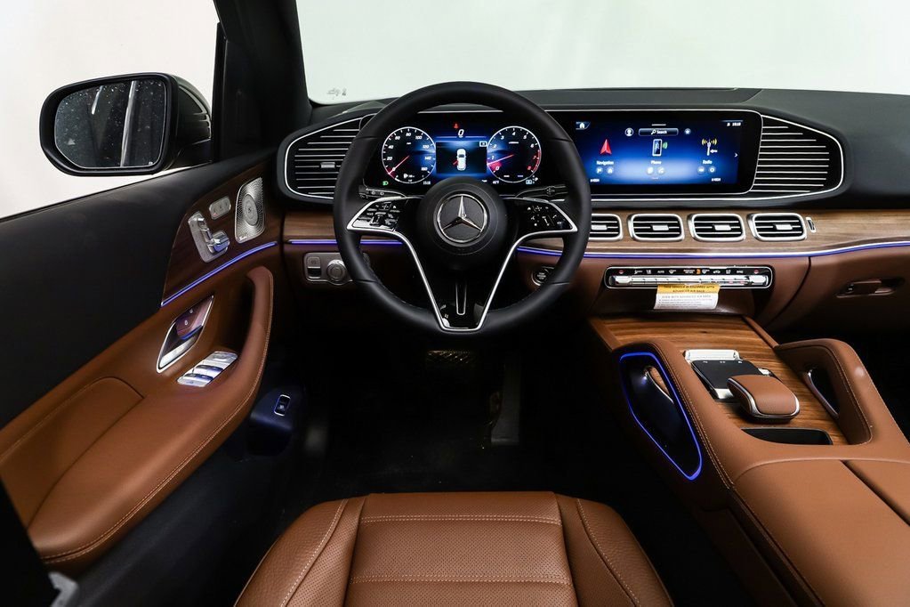New 2026 MANUFAKTUR Ireland Mid Green Metallic Mercedes-Benz GLE 350 image 31