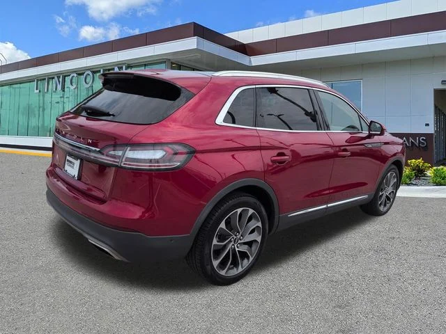 Used 2021 Red Lincoln Reserve image 4