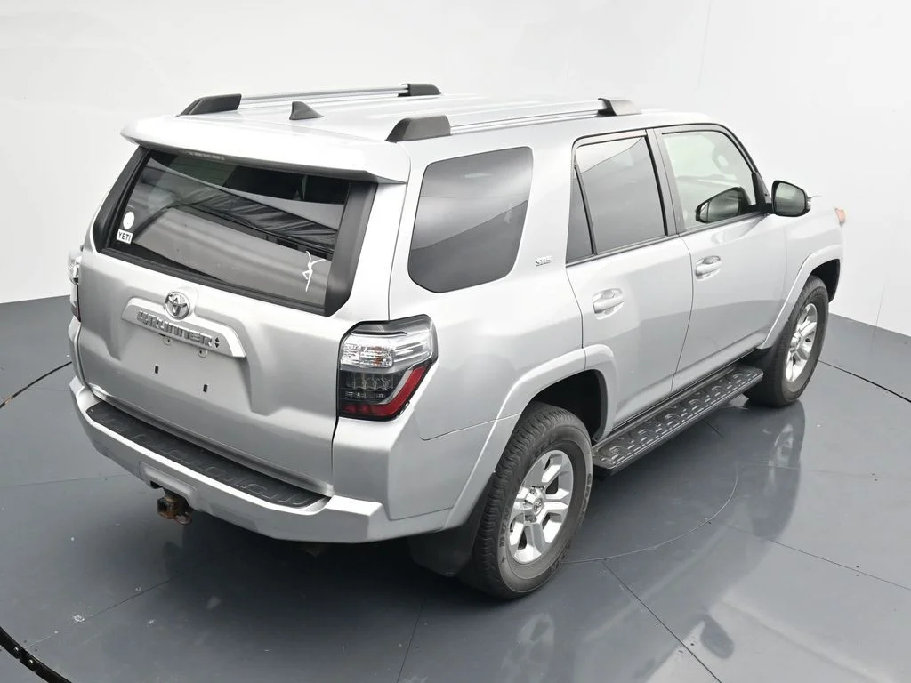 Used 2022 Silver Toyota SR5 Premium image 15