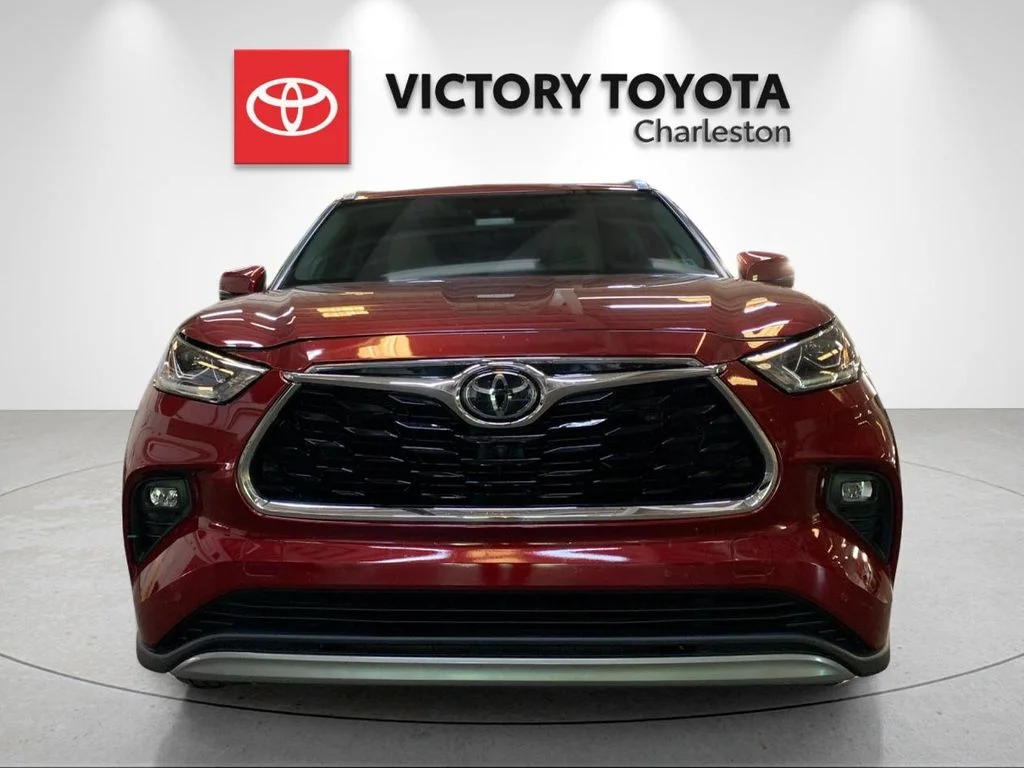 Used 2020 Red Toyota Platinum image 8