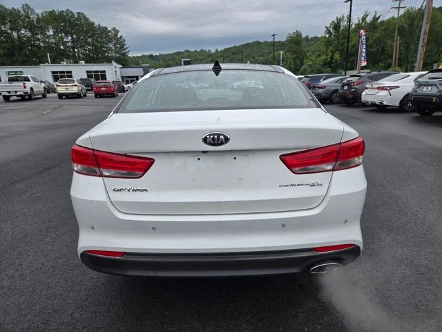 Used 2018 White Kia EX image 7