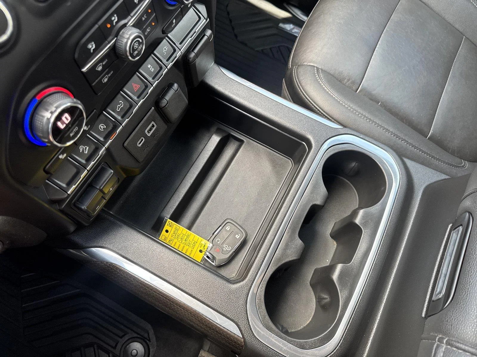 Used 2021 SHADOW GRAY METALLIC Chevrolet RST image 29