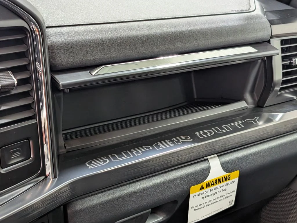 New 2026 Oxford White Ford F-250® Lariat® image 13