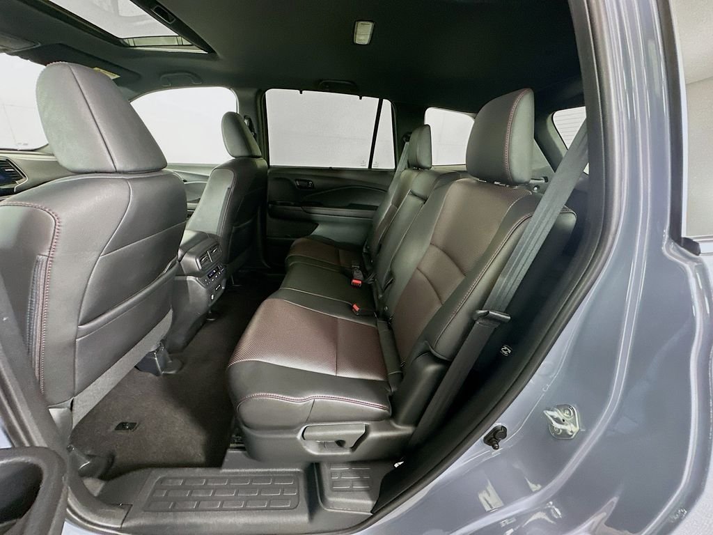 Used 2024 Gray Pearl Honda Black Edition image 24