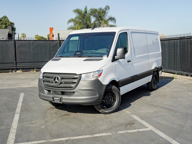 2026 Mercedes-Benz Sprinter Cargo Van 2500 Standard Roof I4 Diesel HO 144 RWD