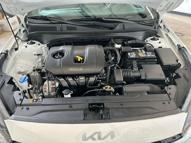 Used 2023 White Kia GT-Line image 19