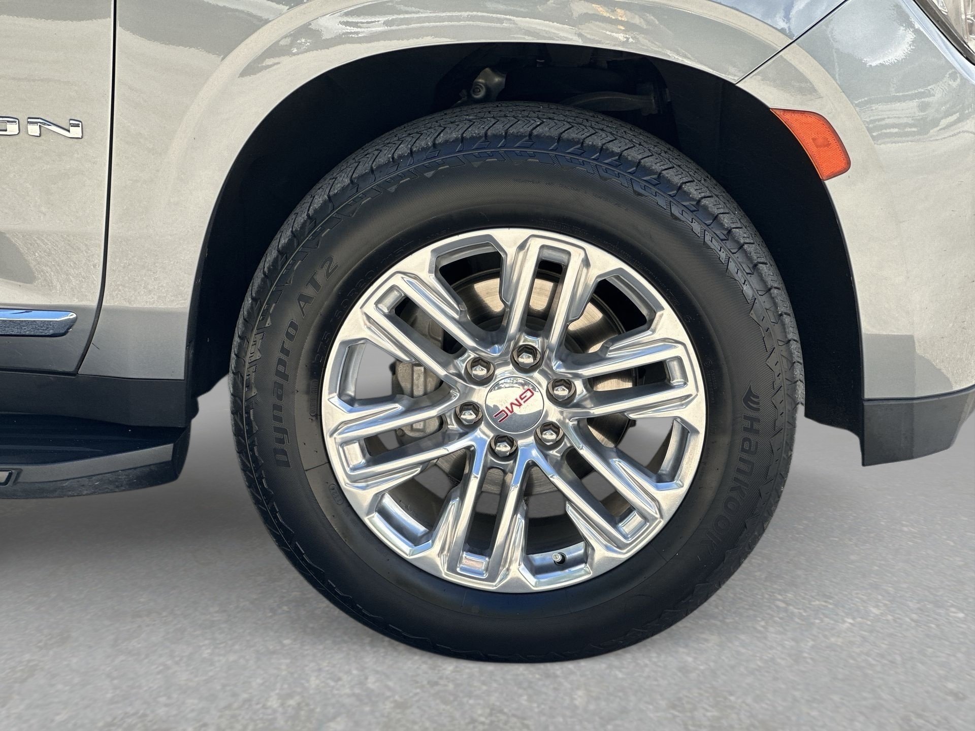 2023 GMC Yukon SLT - Photo 33