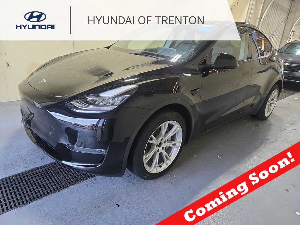 2023 Tesla Model Y Long Range Dual Motor All-Wheel Drive's photo