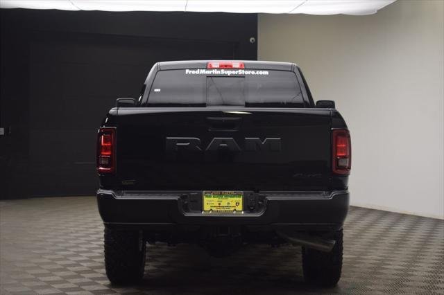 New 2026 Diamond Black Crystal Pearl-Coat Exterior Paint RAM Warlock image 10