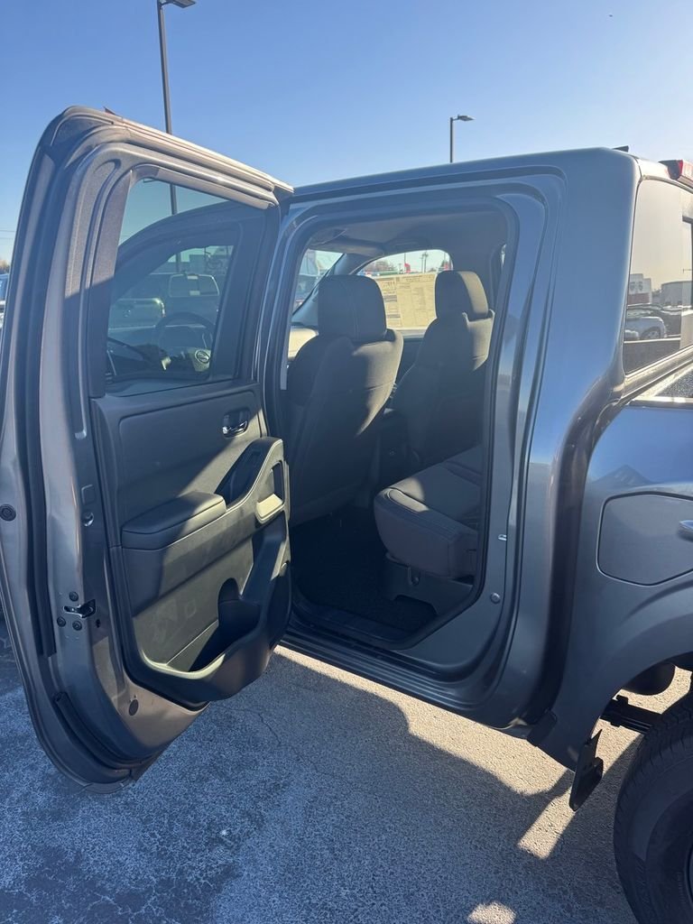 2026 Nissan Frontier SV - Photo 14