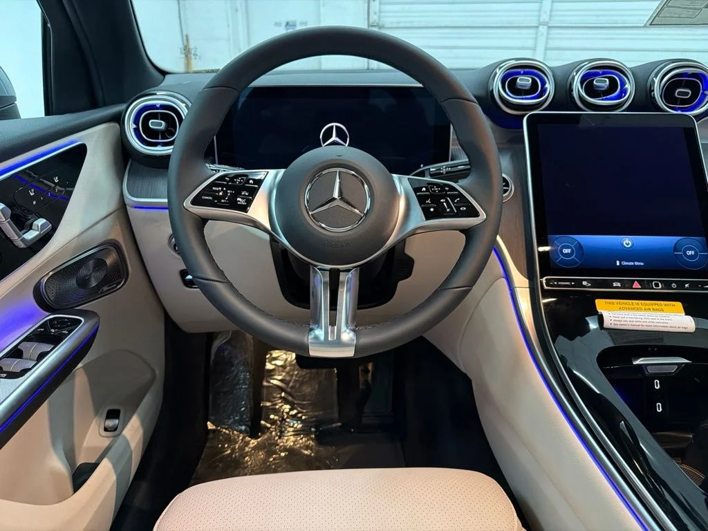 New 2027 Silver Mercedes-Benz GLC 300 image 22
