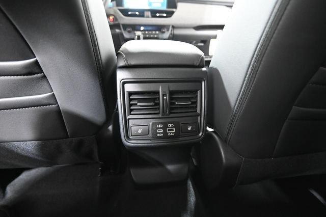 New 2026 CRYSTAL BLACK SILICA Subaru Limited image 30