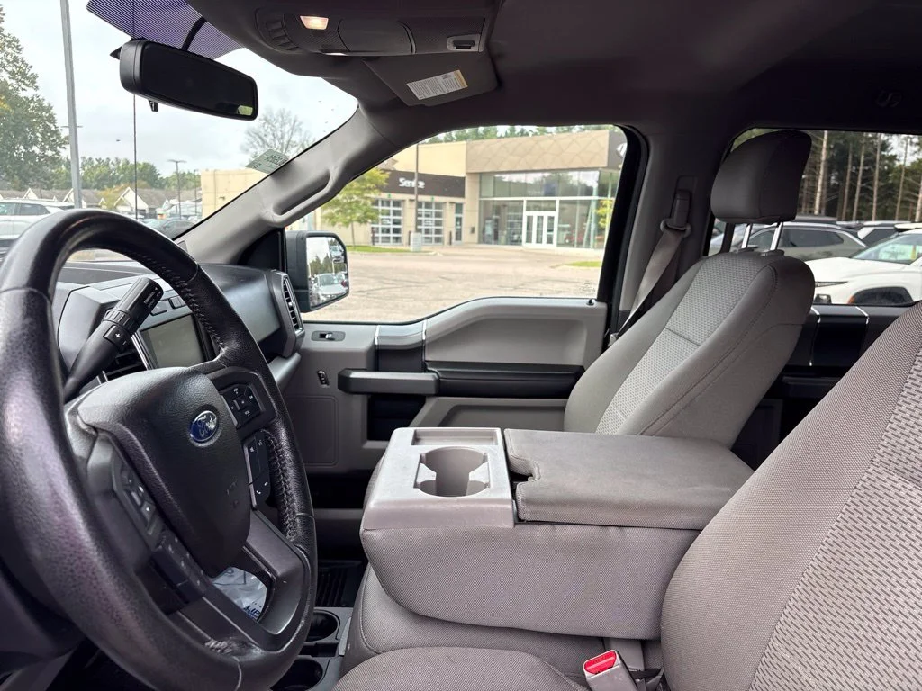 Used 2015 Tuxedo Black Metallic Ford XLT image 12