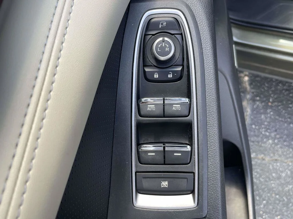 Used 2022 Brown Subaru Touring image 16