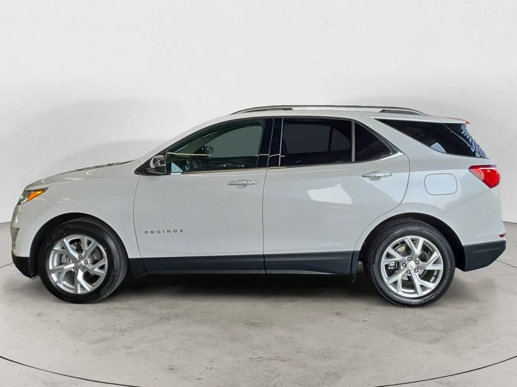Used 2020 IRIDESCENT PEARL TRICOAT Chevrolet Premier image 8