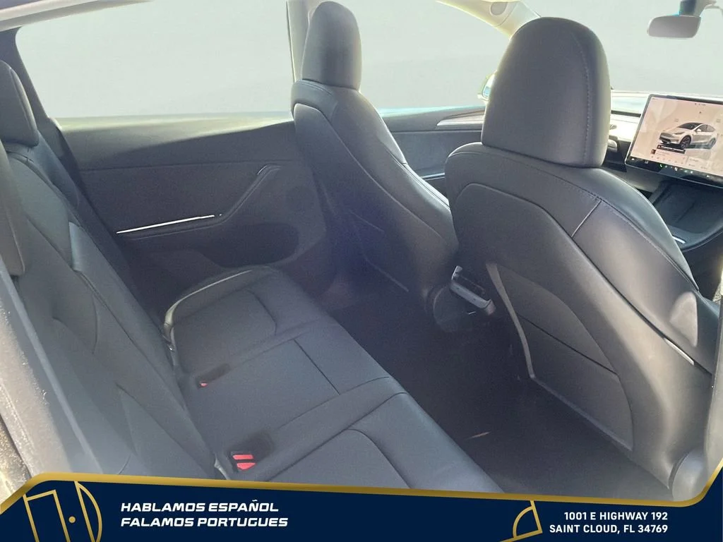 Used 2024  Tesla Long Range image 21