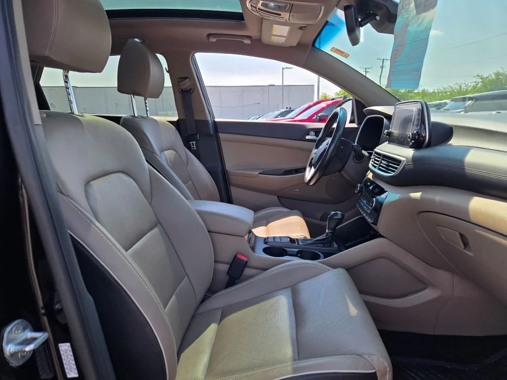 Used 2021 Black Hyundai Ultimate image 6