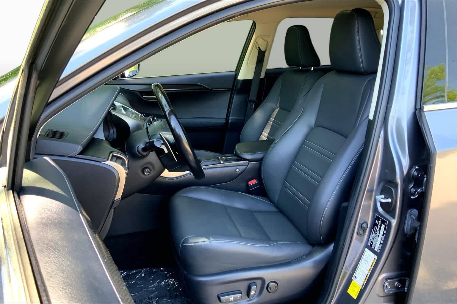 2021 Lexus NX 300 - Photo 9
