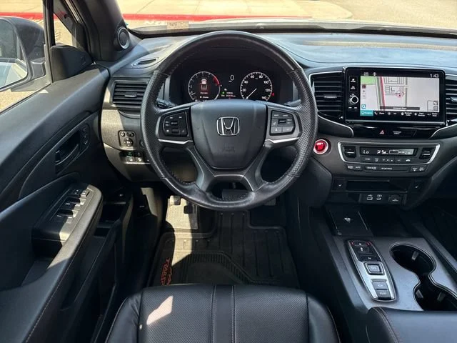 Certified Used 2025 Solar Silver Metallic Honda TrailSport image 30