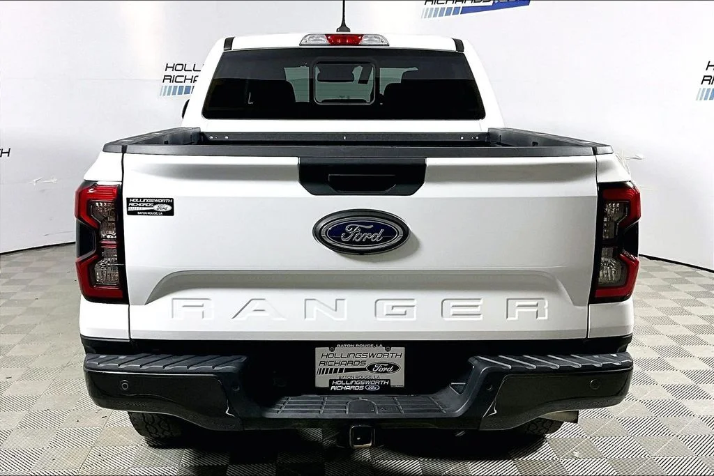 Certified Used 2024 Oxford White Ford XLT image 4