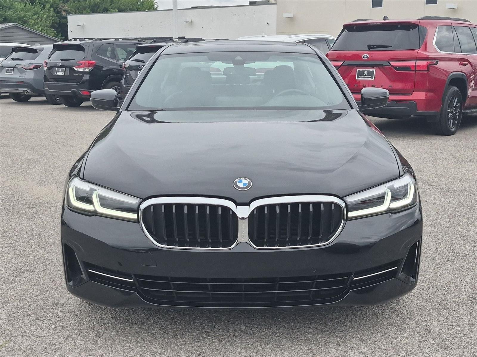 Used 2023 Black Sapphire Metallic BMW xDrive image 8