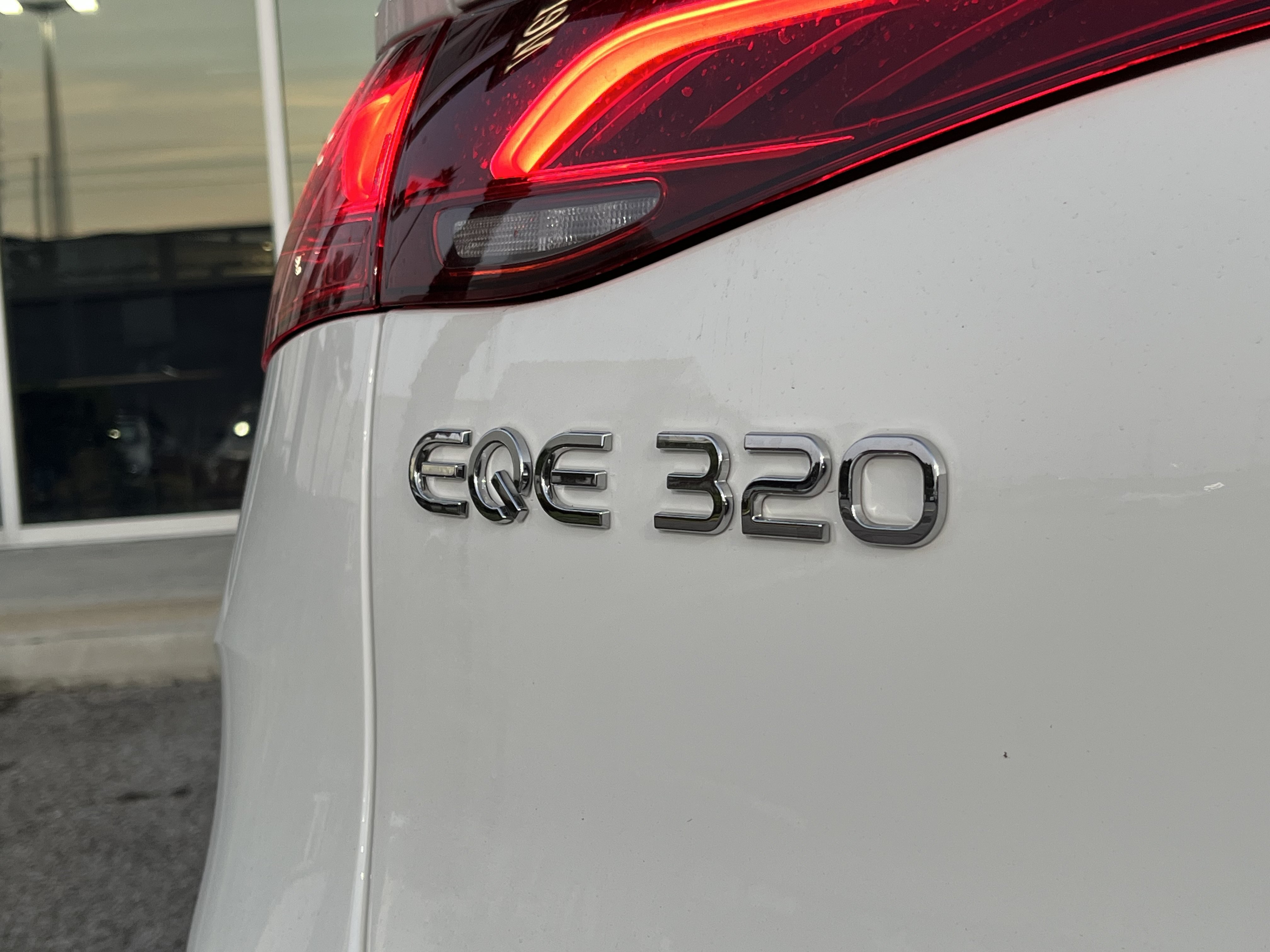 New 2026 POLAR WHITE Mercedes-Benz EQE 320 image 6