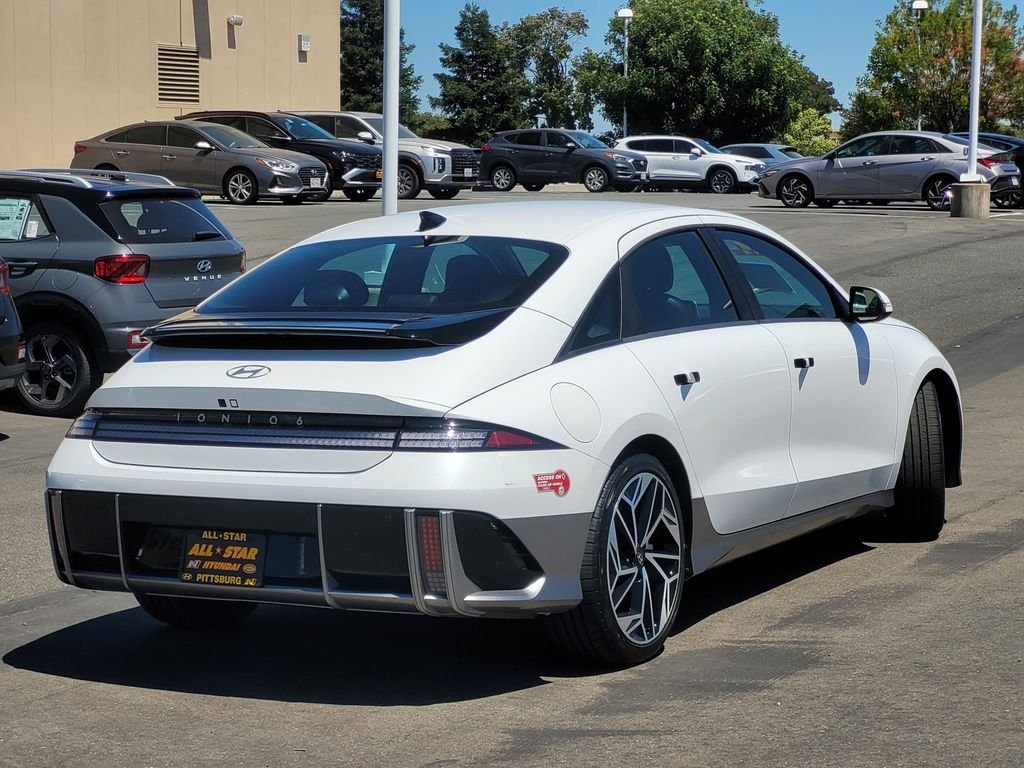 Certified Used 2024 White Hyundai SEL image 4