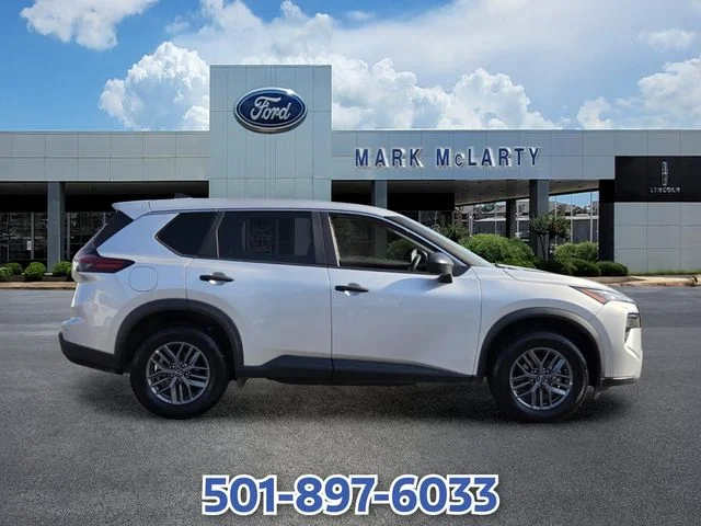 Used 2024 Silver Nissan S image 6