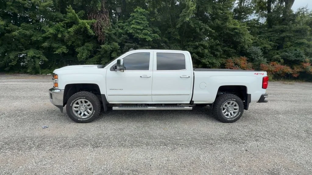Used 2018 White Chevrolet LTZ image 5