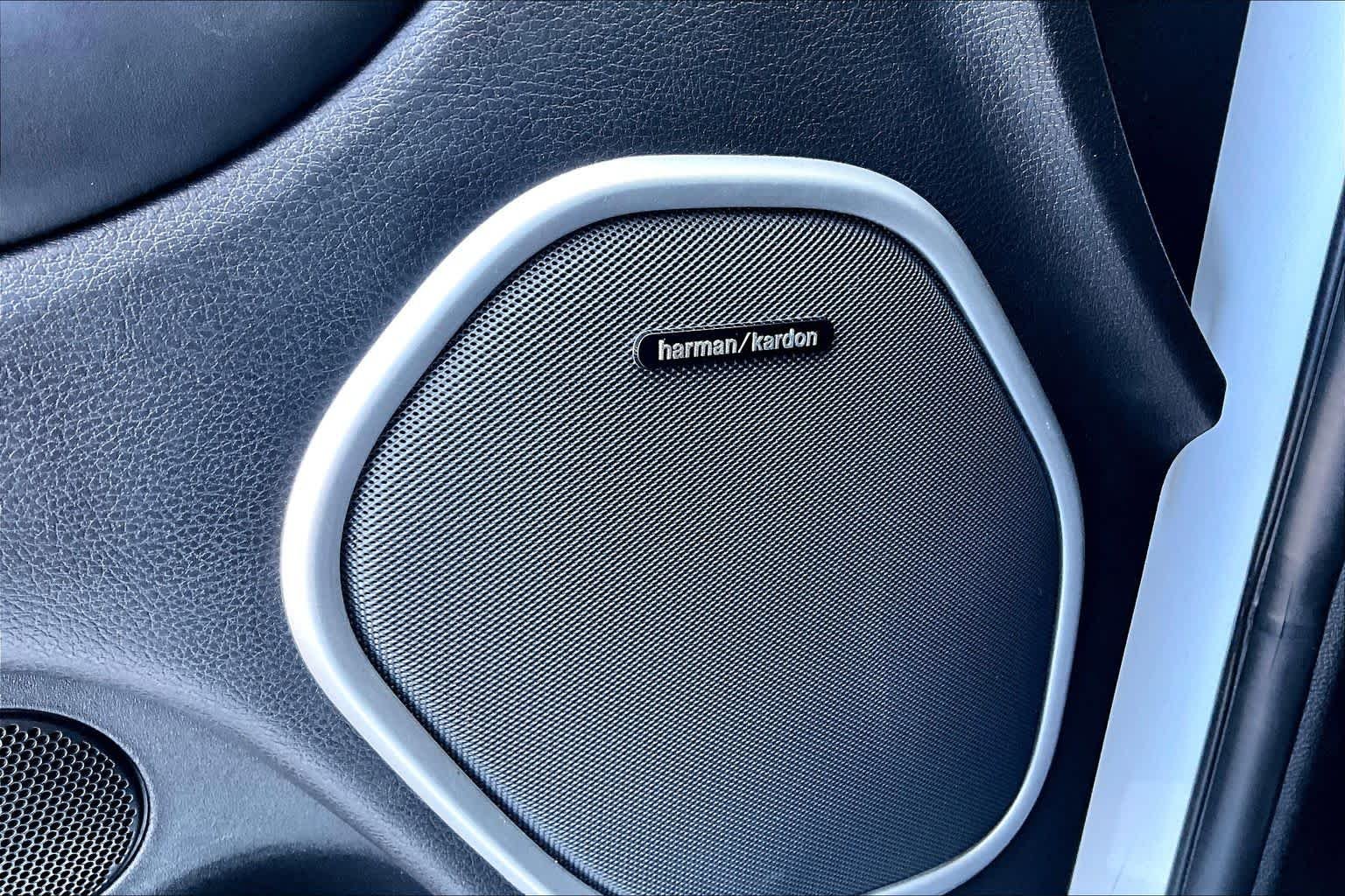 Used 2018 Bright White Clearcoat Jeep SRT image 31