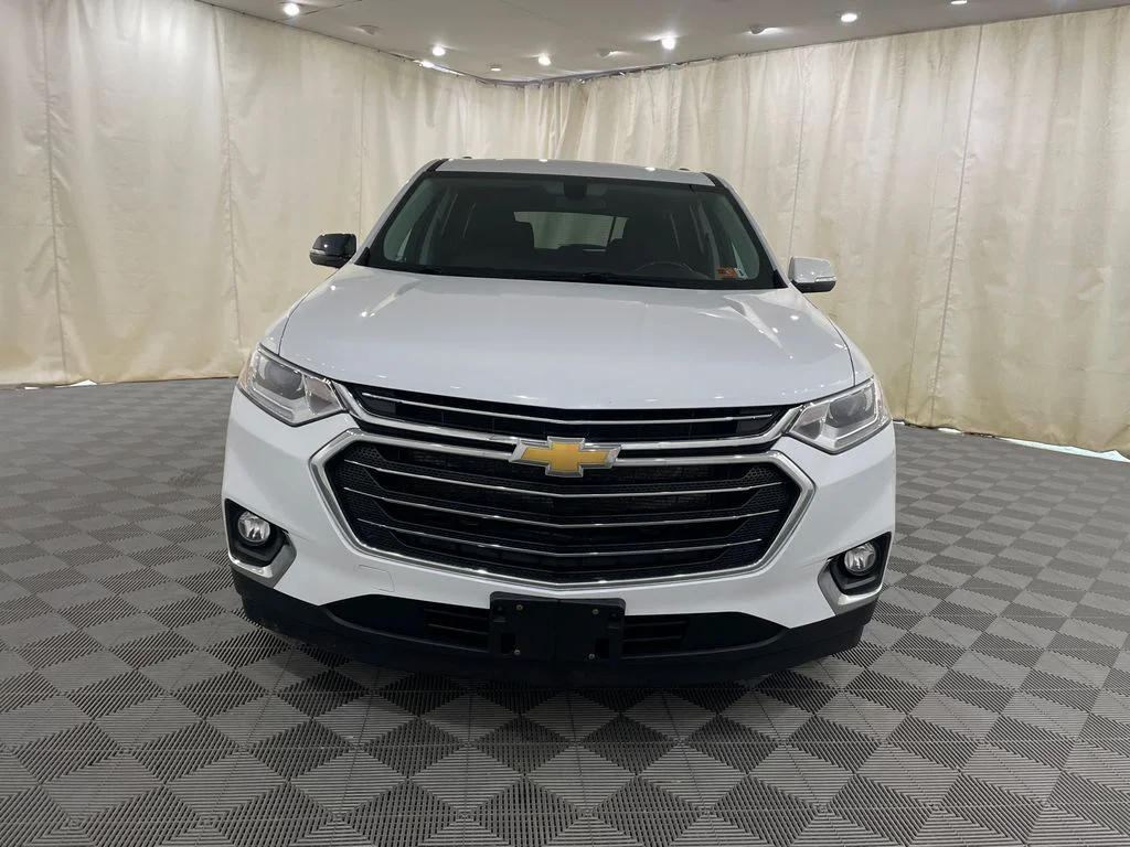 Used 2020 Chevrolet Traverse 1LT with VIN 1GNEVGKW9LJ186810 for sale in Clarksburg, WV