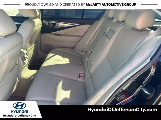 Used 2017 Black INFINITI 3.0t Premium image 5