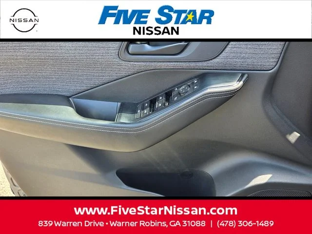 Used 2021 Gray Nissan S image 27