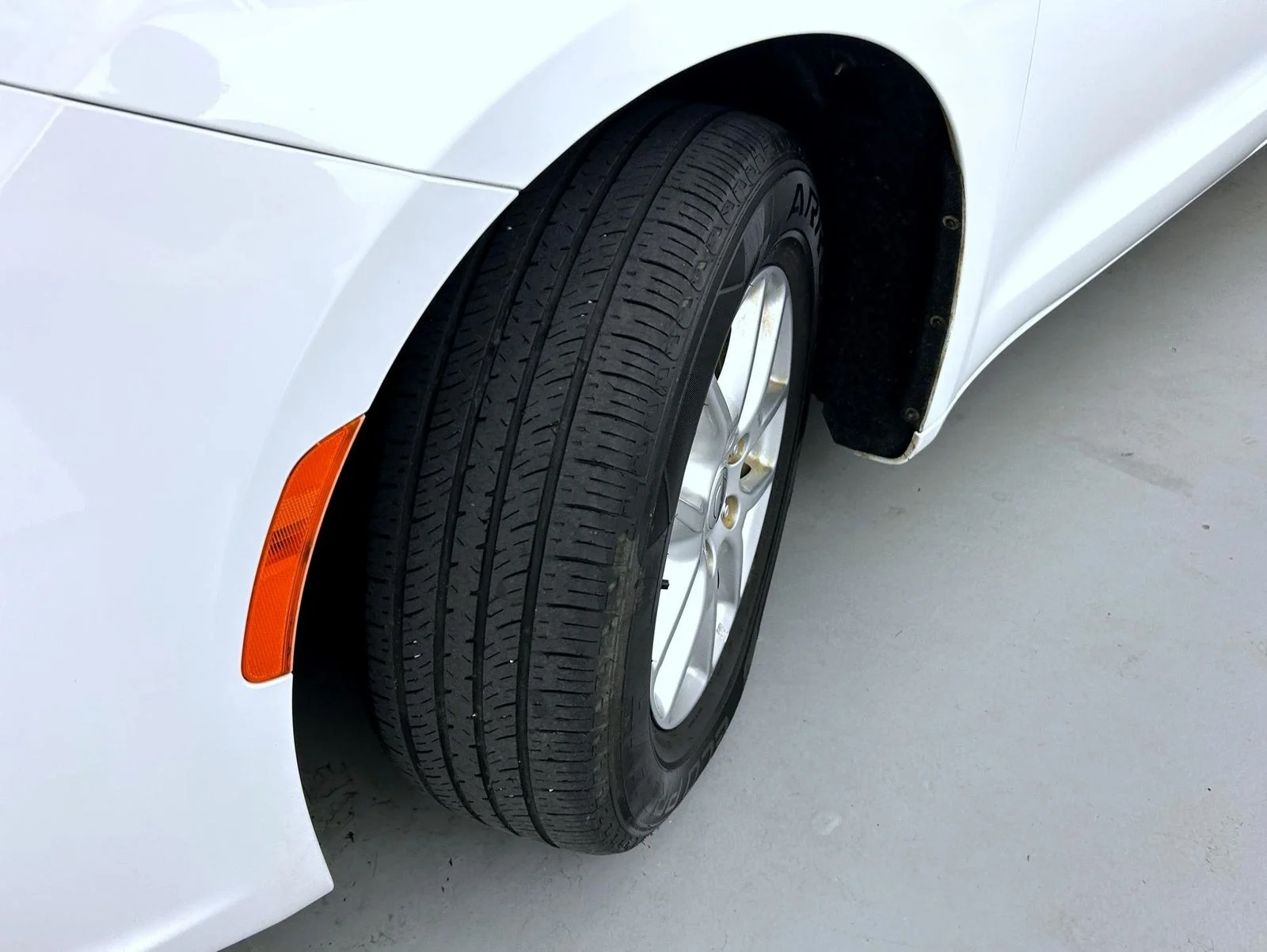 Used 2022 White Chrysler Touring L image 21