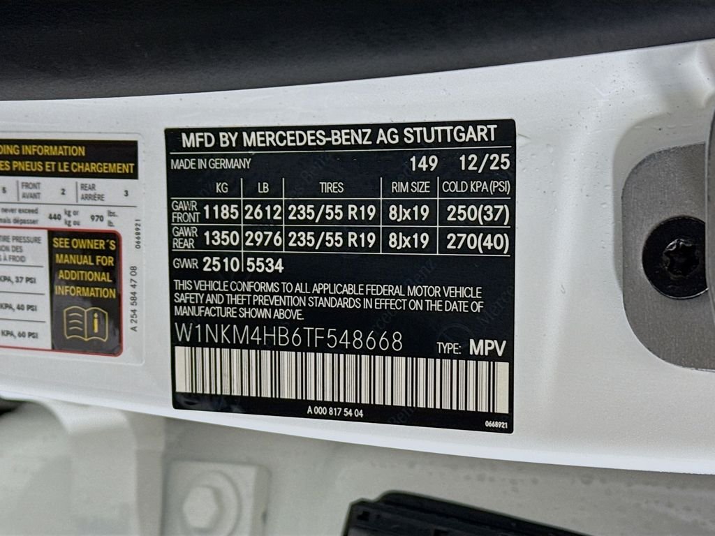 New 2026 Polar White Mercedes-Benz GLC 300 image 31